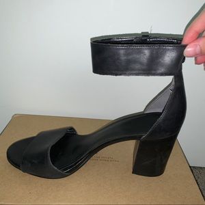 Enzo Angiolini Black Leather Heel Velcro Straps